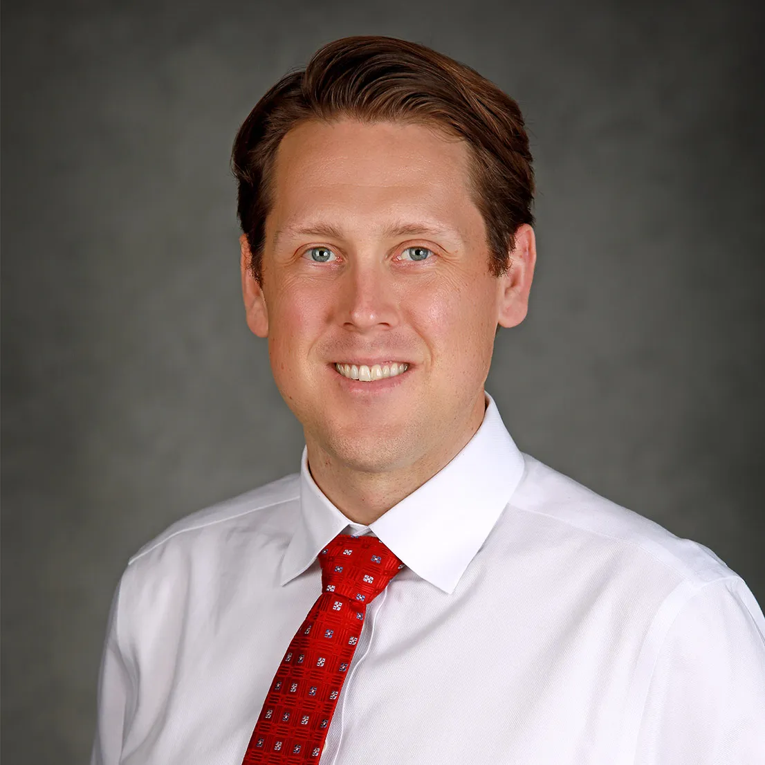Lee Hugar headshot.