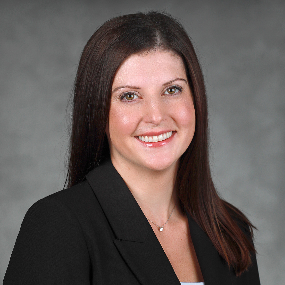 Headshot of Lindsey Cossio
