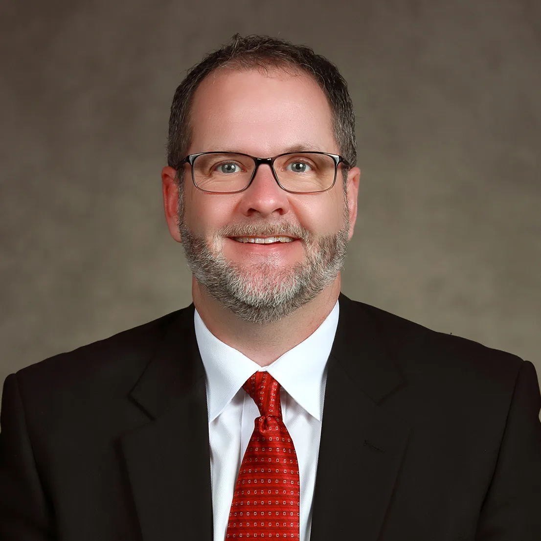 Thomas Willard headshot.